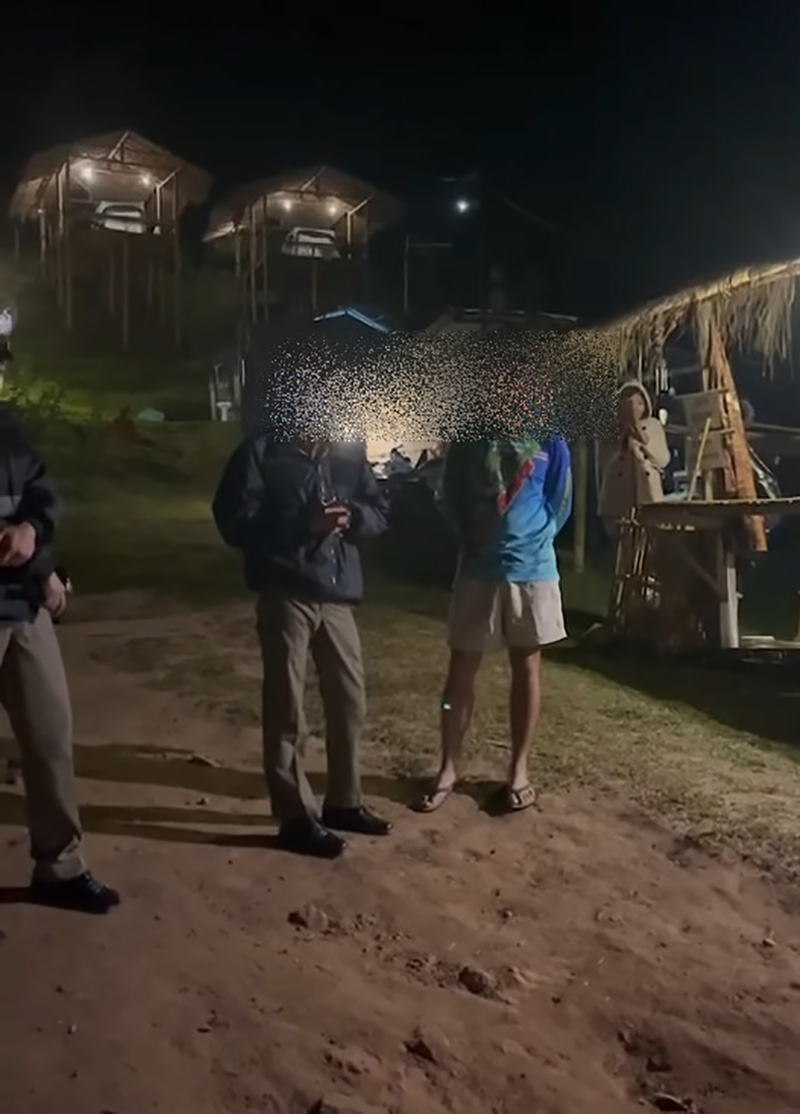 ลูกค้าเจอเจ้าของรีสอร์ตชี้หน้าด่า สั่งหมูกระทะมากิน ทั้งที่คุยแล้ว สรุปใครผิด ลูกค้าเจอเจ้าของรีสอร์ตชี้หน้าด่า สั่งหมูกระทะมากิน ทั้งที่คุยแล้ว สรุปใครผิด