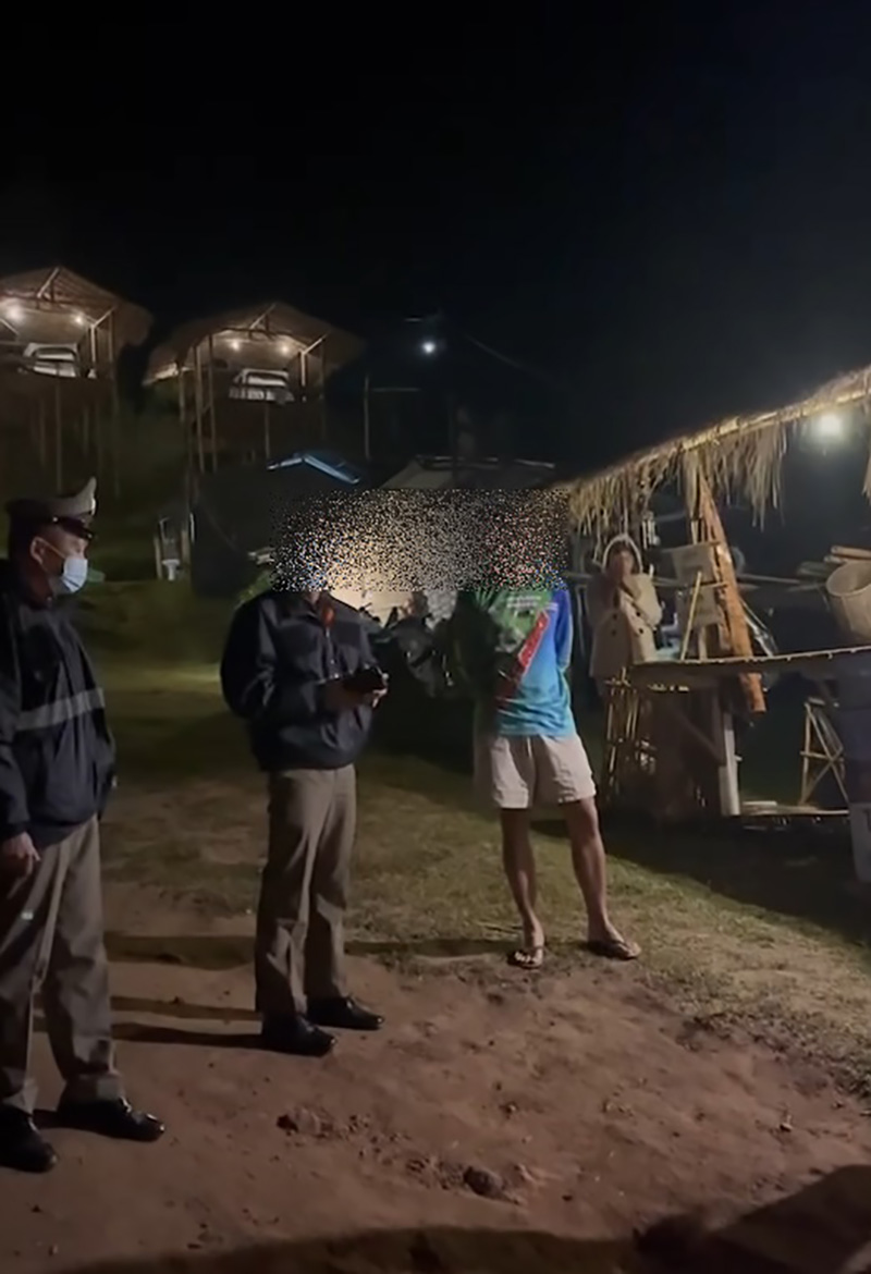 ลูกค้าเจอเจ้าของรีสอร์ตชี้หน้าด่า สั่งหมูกระทะมากิน ทั้งที่คุยแล้ว สรุปใครผิด ลูกค้าเจอเจ้าของรีสอร์ตชี้หน้าด่า สั่งหมูกระทะมากิน ทั้งที่คุยแล้ว สรุปใครผิด