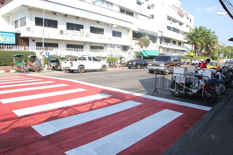 แจงแล้ว ภาพดราม่าตั้งร้านทับทางม้าลาย แจงแล้ว ภาพดราม่าตั้งร้านทับทางม้าลาย