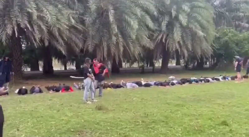 รุ่นพี่หลอก ปี 1 ไปค่ายอาสา แท้จริงพามาว้ากเถื่อน รุ่นพี่หลอก ปี 1 ไปค่ายอาสา แท้จริงพามาว้ากเถื่อน