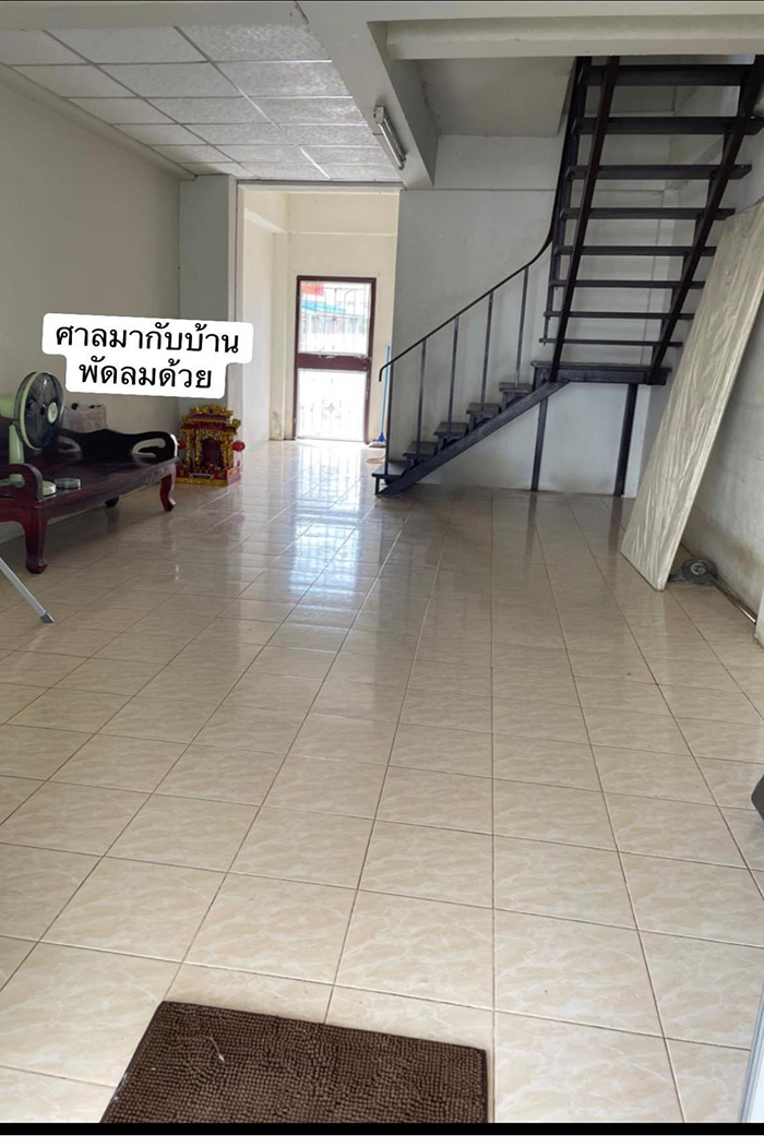 สาวรีวิวคืนบ้านเช่า สาวรีวิวคืนบ้านเช่า