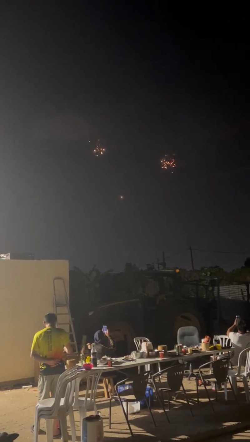 คนงานไทยในอิสราเอล ปาร์ตี้อยู่ดี ๆ เห็นจรวดพุ่งโจมตี คนงานไทยในอิสราเอล ปาร์ตี้อยู่ดี ๆ เห็นจรวดพุ่งโจมตี