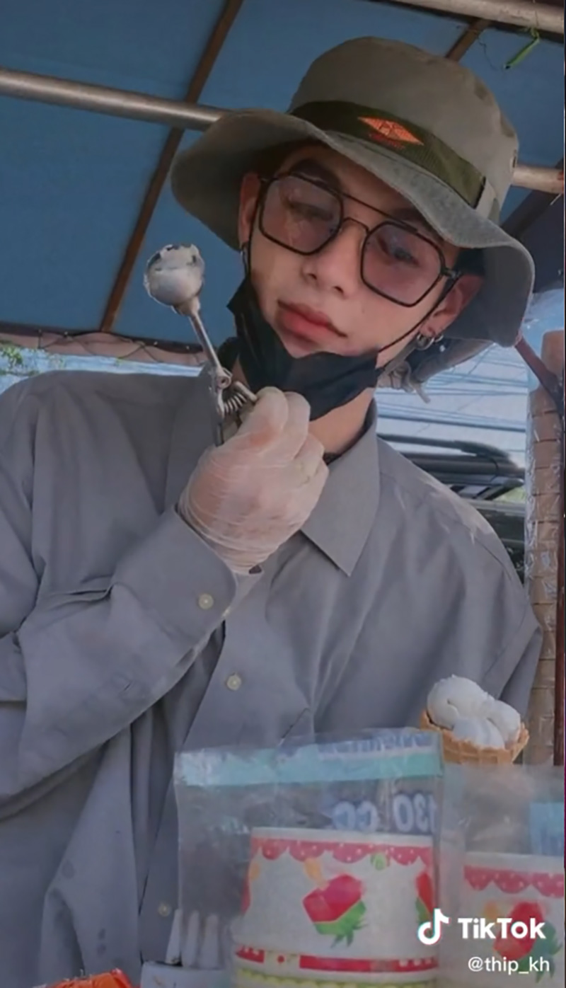 ไวรัลพ่อค้าไอติม หล่อจนนึกว่าดารา ไวรัลพ่อค้าไอติม หล่อจนนึกว่าดารา