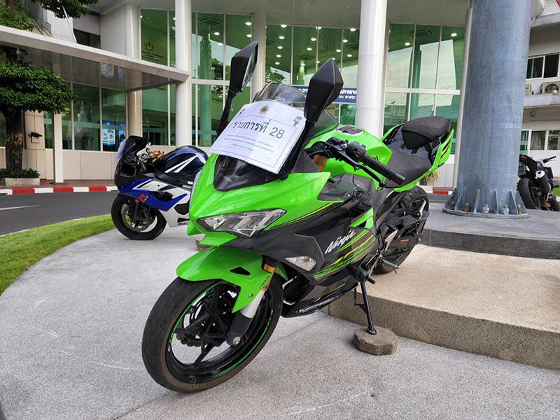 คึกคัก ! เปิดประมูลทรัพย์คดียาเสพติด คึกคัก ! เปิดประมูลทรัพย์คดียาเสพติด