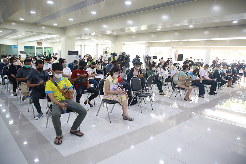 คึกคัก ! เปิดประมูลทรัพย์คดียาเสพติด คึกคัก ! เปิดประมูลทรัพย์คดียาเสพติด