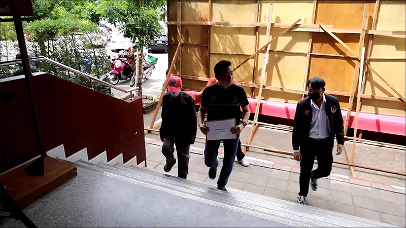 ค้นคอมฯ เสี่ย ป. เจอคลิปร่วมรัก 30 นาที ค้นคอมฯ เสี่ย ป. เจอคลิปร่วมรัก 30 นาที