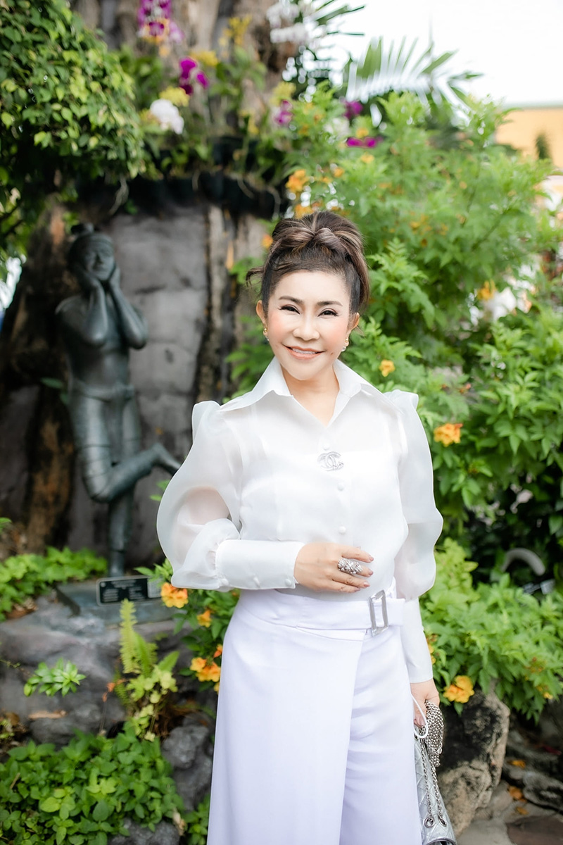 ภรรยาหมอชลน่าน ภรรยาหมอชลน่าน