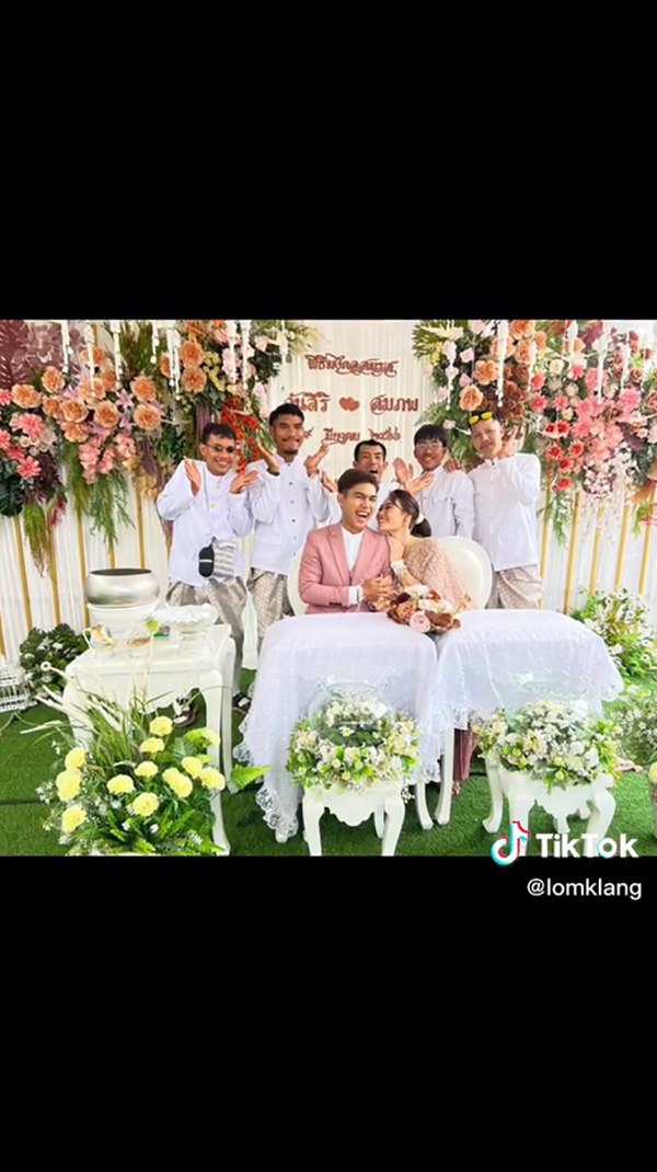 เจ้าสาวเป็นอีสุกอีใสก่อนแต่งงาน รอยแผลเป็นยับ เจอช่างแต่งหน้าเทพ เจ้าสาวเป็นอีสุกอีใสก่อนแต่งงาน รอยแผลเป็นยับ เจอช่างแต่งหน้าเทพ