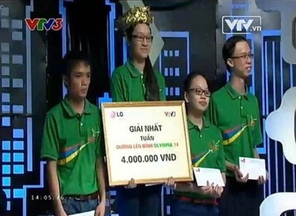 สาวแว่นสุดเนิร์ด พลิกเป็นสาวสวยมั่น สาวแว่นสุดเนิร์ด พลิกเป็นสาวสวยมั่น