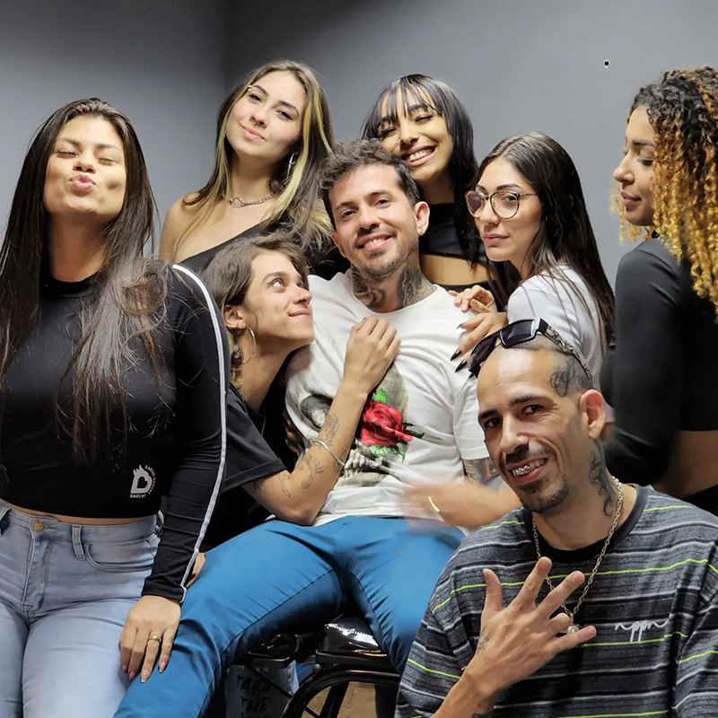 หนุ่มคนดัง รับทุ่ม 3.4 ล้าน สร้างเตียงใหญ่ 20 ฟุต หนุ่มคนดัง รับทุ่ม 3.4 ล้าน สร้างเตียงใหญ่ 20 ฟุต