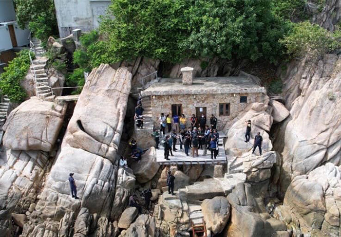 สั่งรื้อแล้ว ที่พักริมโขดหินวิวทะเล รีสอร์ตดังเกาะเต่า เจ้าของอ้างไม่รู้ผิด กม สั่งรื้อแล้ว ที่พักริมโขดหินวิวทะเล รีสอร์ตดังเกาะเต่า เจ้าของอ้างไม่รู้ผิด กม