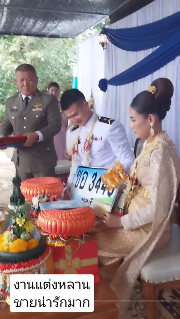 แม่สามีประเสริฐเปย์รับสะใภ้ แม่สามีประเสริฐเปย์รับสะใภ้