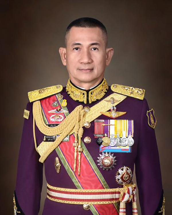 เจริญชัย หินเธาว์ เจริญชัย หินเธาว์