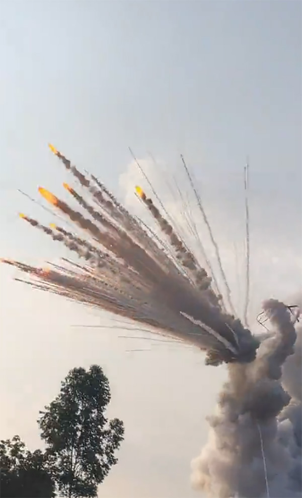 ตะไล 20 ล้าน ระเบิดสนั่นกลางงานบุญบั้งไฟ ตะไล 20 ล้าน ระเบิดสนั่นกลางงานบุญบั้งไฟ