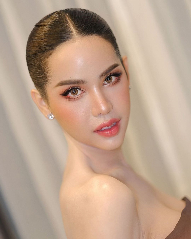 ย้อนคลิป นารา เครปกะเทย อยากมีแบบเพื่อน เล่นแชร์ 8 วง ย้อนคลิป นารา เครปกะเทย อยากมีแบบเพื่อน เล่นแชร์ 8 วง