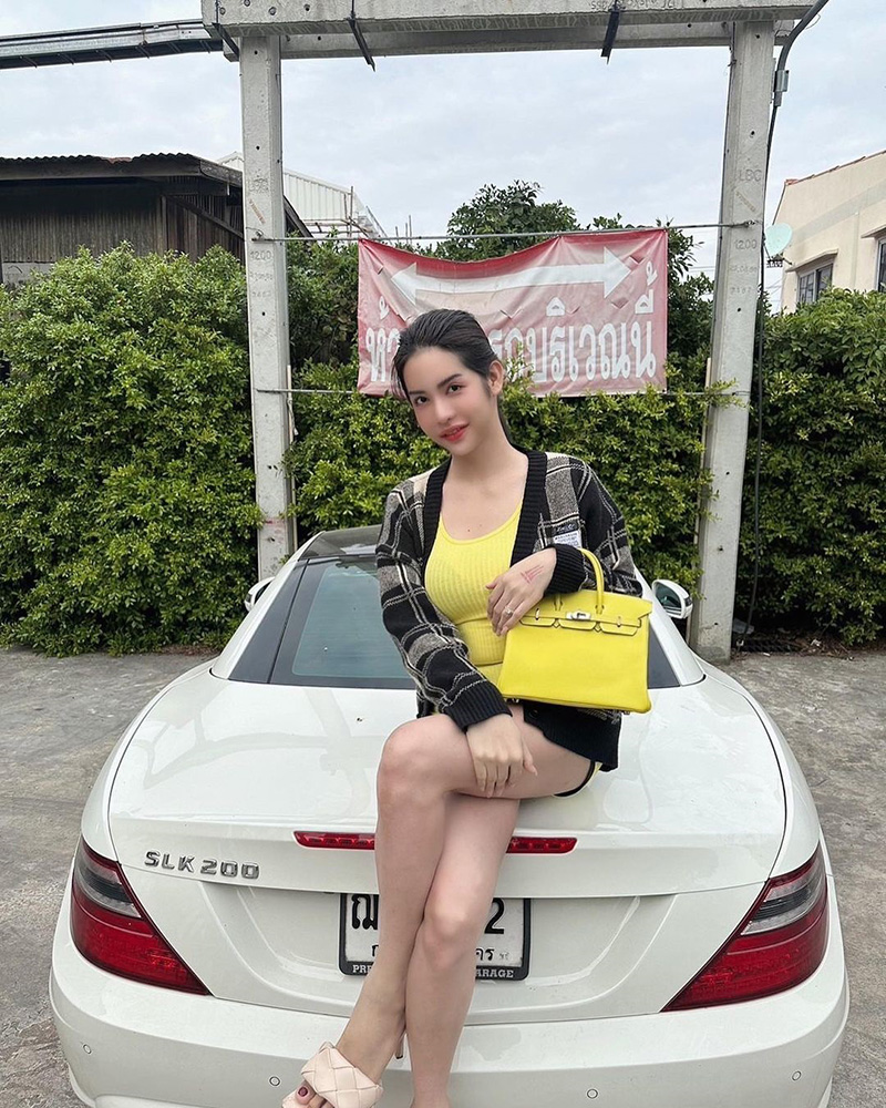 นารา เครปกะเทย พบเงินหมุนเวียนในบัญชี 300 ล้าน นารา เครปกะเทย พบเงินหมุนเวียนในบัญชี 300 ล้าน