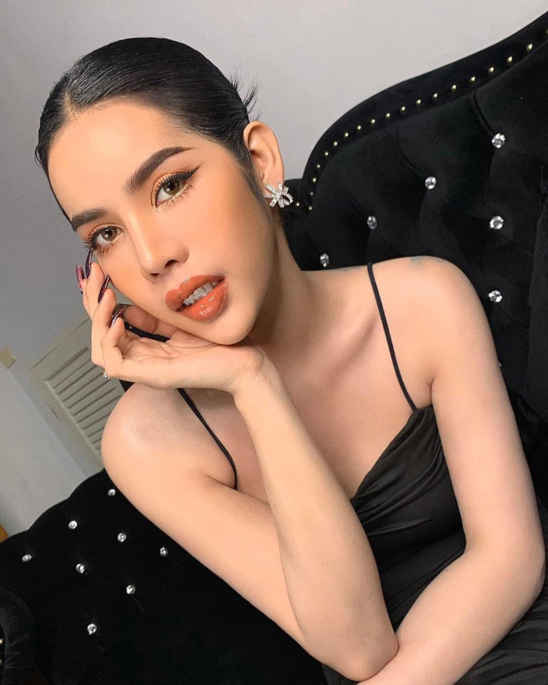 ย้อนคลิป นารา เครปกะเทย อยากมีแบบเพื่อน เล่นแชร์ 8 วง ย้อนคลิป นารา เครปกะเทย อยากมีแบบเพื่อน เล่นแชร์ 8 วง