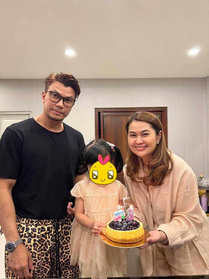 ต๊ะ นารากร แนะภรรยา หนุ่ม กะลา หย่าให้มันจบ ไป ลั่นเคยเจอผู้ชายเจ้าชู้มาเยอะ ต๊ะ นารากร แนะภรรยา หนุ่ม กะลา หย่าให้มันจบ ไป ลั่นเคยเจอผู้ชายเจ้าชู้มาเยอะ