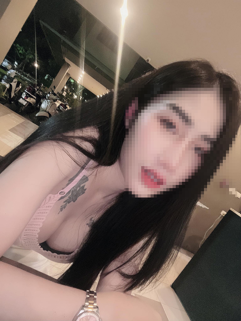 พริตตี้ทำงานจนตัวตาย พริตตี้ทำงานจนตัวตาย