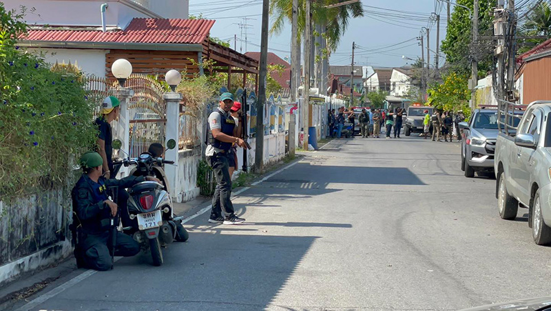 อัปเดต กราดยิงเพชรบุรี ชายคลั่งกระหน่ำยิงต่อเนื่อง อัปเดต กราดยิงเพชรบุรี ชายคลั่งกระหน่ำยิงต่อเนื่อง