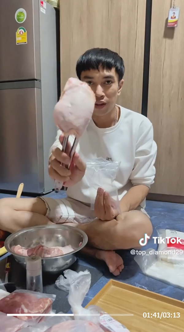 หนุ่มรีวิว ฮาวทูประหยัด ค่ากิน 2 คนจาก 20,000 เหลือ 4,500 หนุ่มรีวิว ฮาวทูประหยัด ค่ากิน 2 คนจาก 20,000 เหลือ 4,500