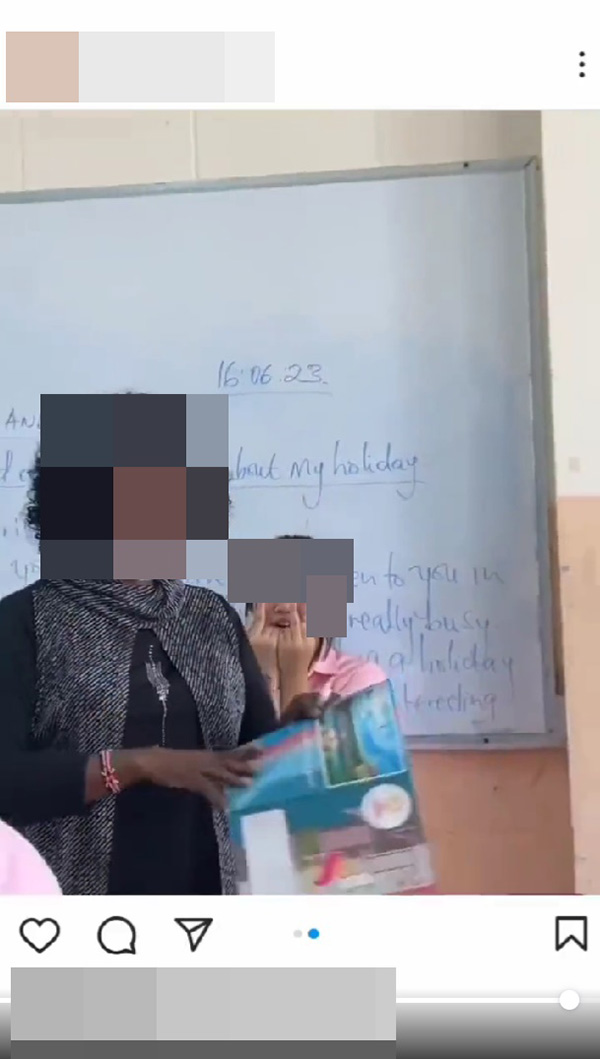 ดราม่า นร ไทย แกล้งครูผิวดำ ชูนิ้วกลาง ทำท่าจะต่อย จนครูหน้าเจื่อนทันตา ดราม่า นร ไทย แกล้งครูผิวดำ ชูนิ้วกลาง ทำท่าจะต่อย จนครูหน้าเจื่อนทันตา