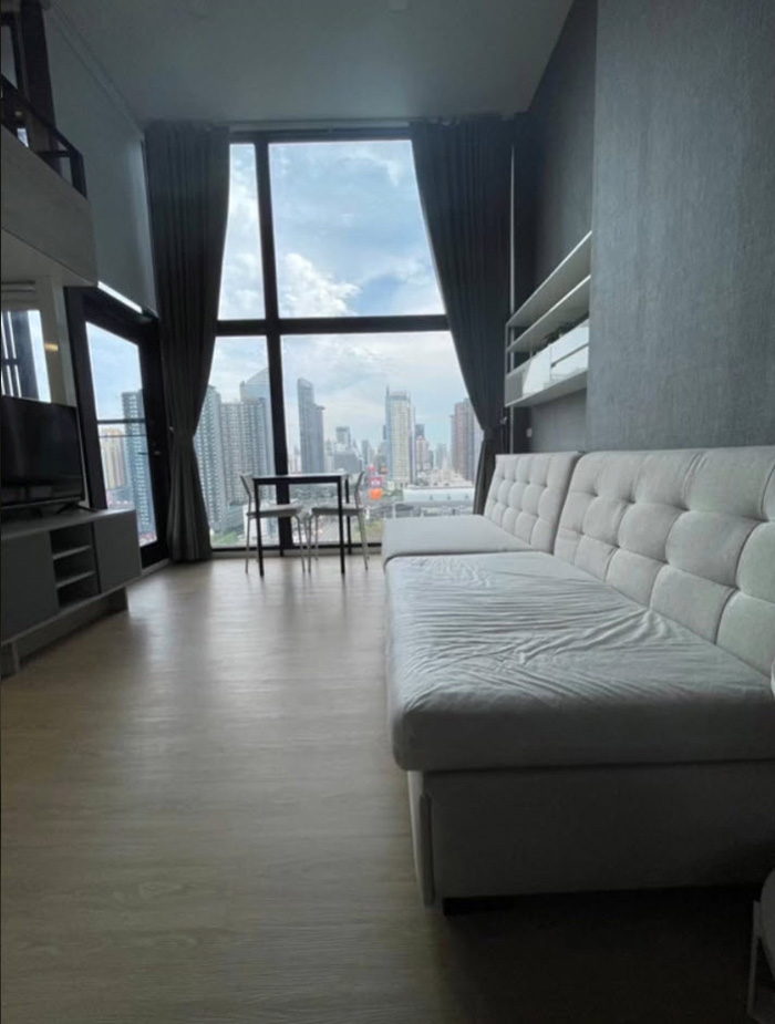 คอนโดหรูห้องเละ คอนโดหรูห้องเละ