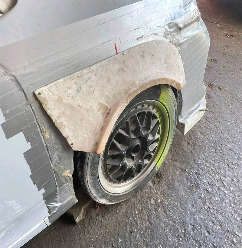 เจ้าของกลุ้ม รถเข้าอู่ 2 ปี ยังซ่อมไม่เสร็จ จ่ายเงินไปเป็นแสน เจ้าของกลุ้ม รถเข้าอู่ 2 ปี ยังซ่อมไม่เสร็จ จ่ายเงินไปเป็นแสน