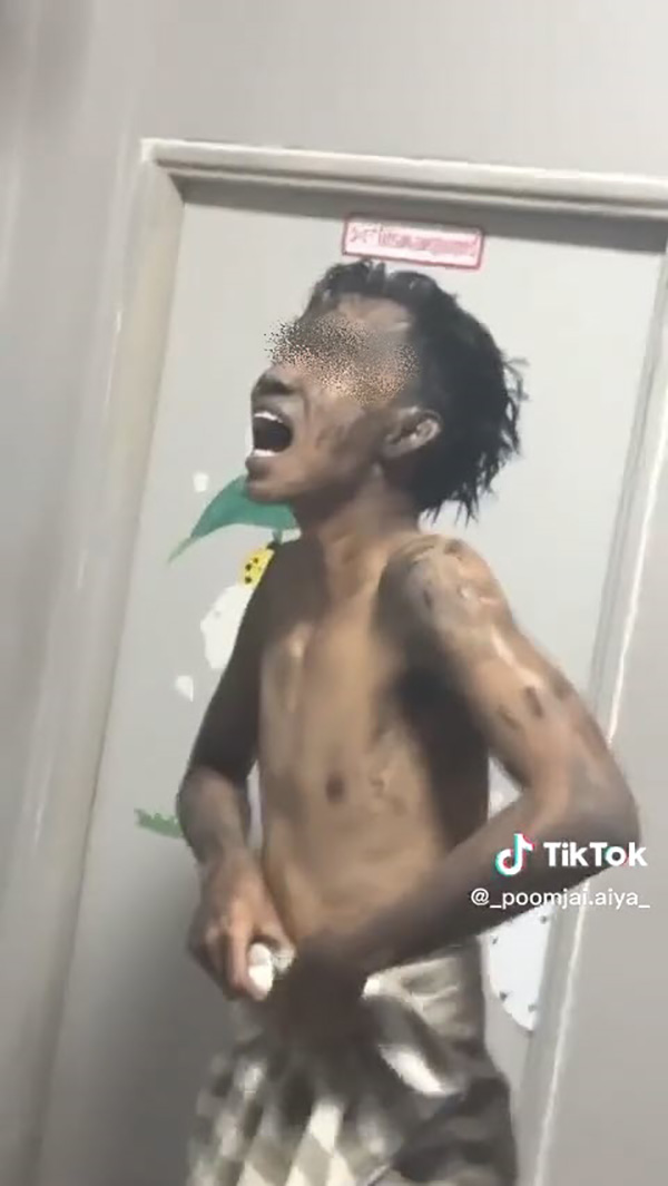 เอ็นดูไม่ไหว เพื่อนไปร้านเหล้า ทำไมตอนกลับสภาพเลอะเทอะสุด เอ็นดูไม่ไหว เพื่อนไปร้านเหล้า ทำไมตอนกลับสภาพเลอะเทอะสุด