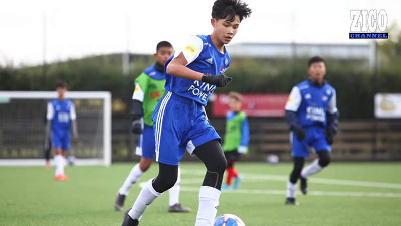 ย้อนเส้นทางชีวิตน้องดอม มุ่งมั่นจนชนะใจโค้ชซิโก้ ย้อนเส้นทางชีวิตน้องดอม มุ่งมั่นจนชนะใจโค้ชซิโก้