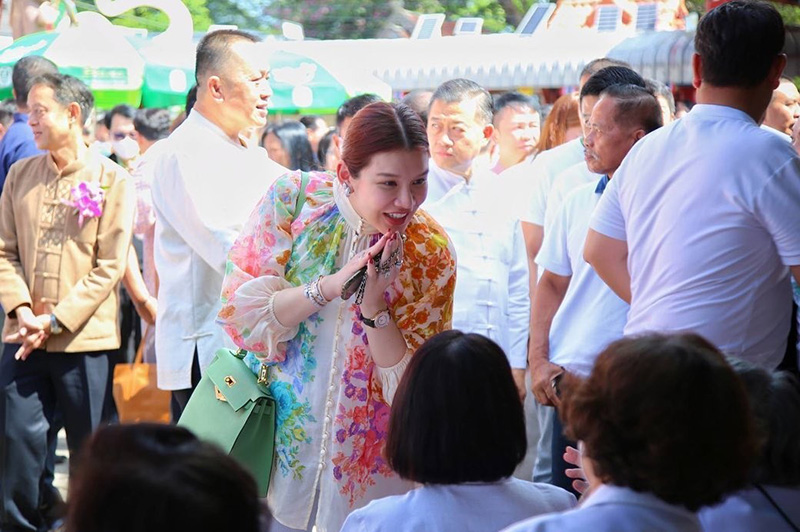 จิ๊บ ธนพร ภรรยาธรรมนัส คลอดลูกคนที่ 8 จิ๊บ ธนพร ภรรยาธรรมนัส คลอดลูกคนที่ 8