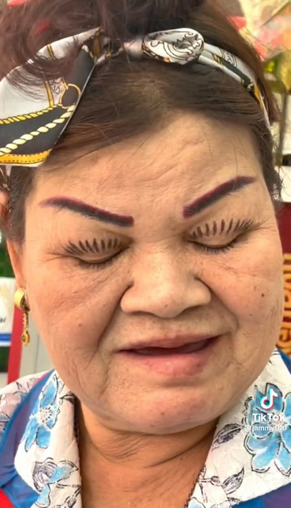 คุณยายเผยความลับนางฟ้า แค่ 2 นาทีก็สวยได้ คุณยายเผยความลับนางฟ้า แค่ 2 นาทีก็สวยได้