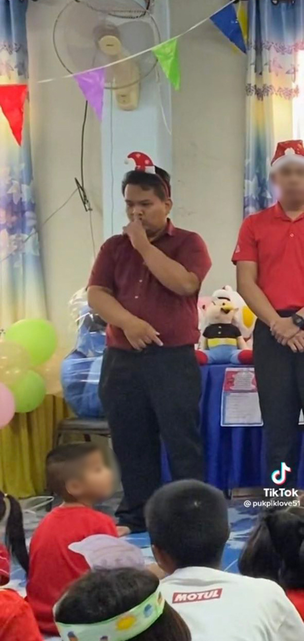 ฮาวทู ทำอย่างไรให้เด็กเงียบ เมื่อประธานกล่าวเปิดงาน ฮาวทู ทำอย่างไรให้เด็กเงียบ เมื่อประธานกล่าวเปิดงาน