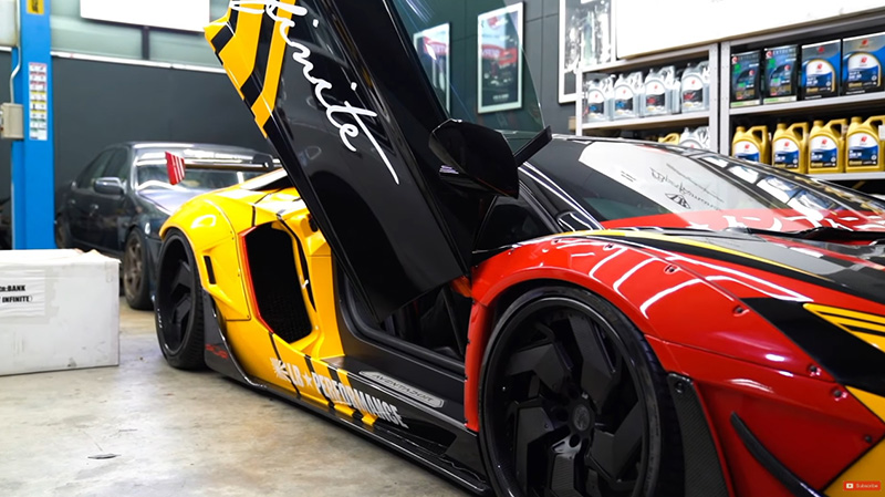 ย้อนคลิปเปิดรถหรูแลมโบกินี่ เบนซ์ เดม่อน ย้อนคลิปเปิดรถหรูแลมโบกินี่ เบนซ์ เดม่อน