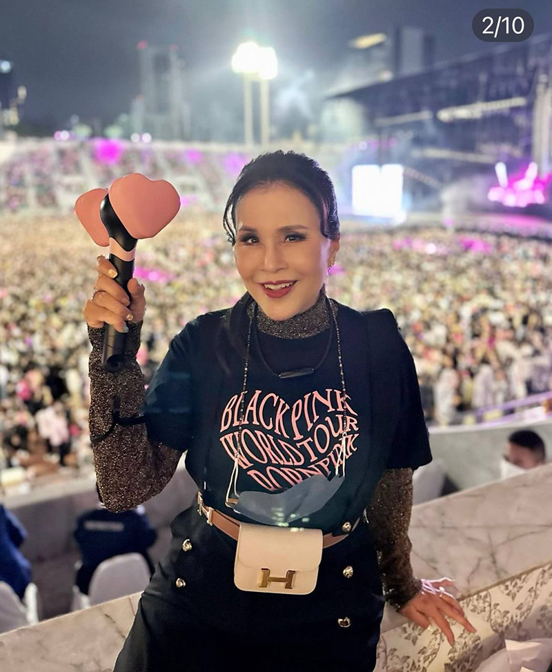 เฉลยที่มาไวรัล คนแซว โรเซ่ ถาม ลิซ่า เรื่องวัดในสนามกีฬา เฉลยที่มาไวรัล คนแซว โรเซ่ ถาม ลิซ่า เรื่องวัดในสนามกีฬา