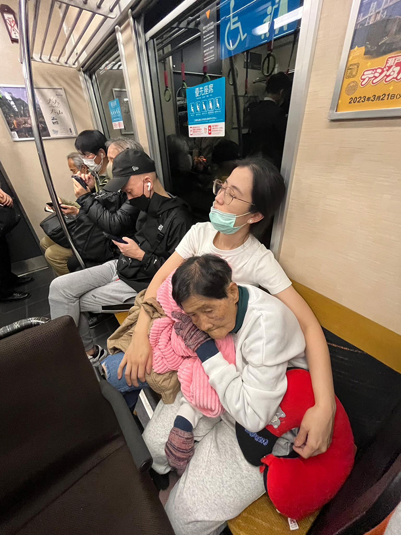 รีวิวพาคุณยายวัย 96 บินตะลุยเที่ยวญี่ปุ่น รีวิวพาคุณยายวัย 96 บินตะลุยเที่ยวญี่ปุ่น