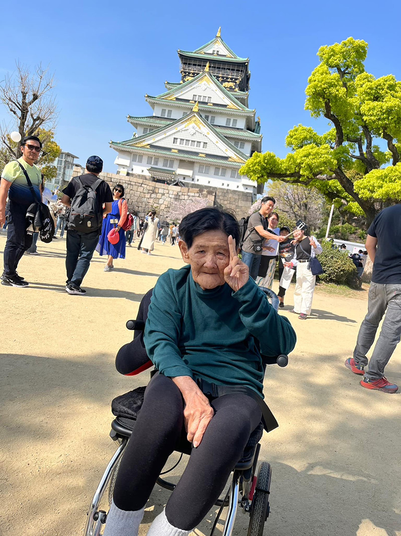 รีวิวพาคุณยายวัย 96 บินตะลุยเที่ยวญี่ปุ่น รีวิวพาคุณยายวัย 96 บินตะลุยเที่ยวญี่ปุ่น