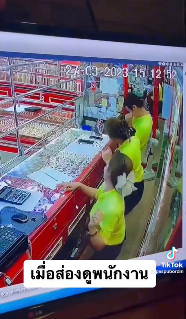 ไวรัล แอบส่องลูกน้องทำงาน กลับเจอความม่วนซื่น ไวรัล แอบส่องลูกน้องทำงาน กลับเจอความม่วนซื่น