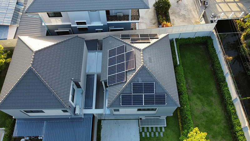 รีวิวติดโซลาร์เซลล์ เปิดแอร์ 5 ตัว รีวิวติดโซลาร์เซลล์ เปิดแอร์ 5 ตัว