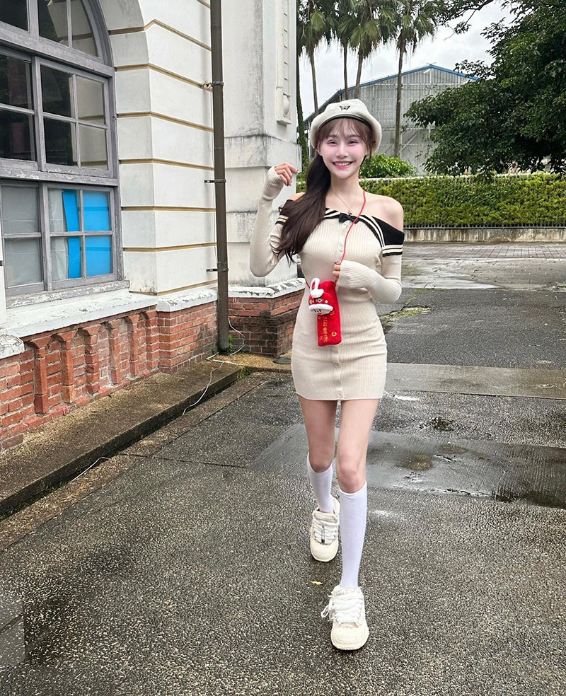 เปิดวาร์ป JAI WEI KU สาวไต้หวันในชุดนักเรียน ผู้พิชิตข้าวมันไก่ 3 กก เปิดวาร์ป JAI WEI KU สาวไต้หวันในชุดนักเรียน ผู้พิชิตข้าวมันไก่ 3 กก