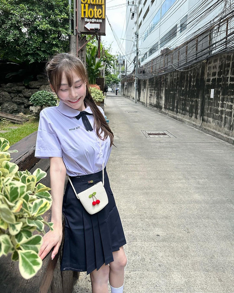 เปิดวาร์ป JAI WEI KU สาวไต้หวันในชุดนักเรียน ผู้พิชิตข้าวมันไก่ 3 กก เปิดวาร์ป JAI WEI KU สาวไต้หวันในชุดนักเรียน ผู้พิชิตข้าวมันไก่ 3 กก