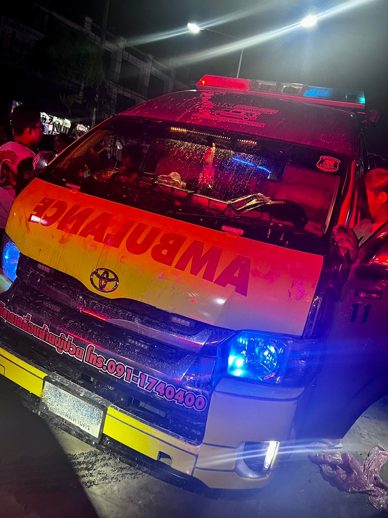 ตร จับรถเครื่องเสียงกระหึ่ม แต่ดูดี นี่ Ambulance แต่งรถจัดเต็ม ตร จับรถเครื่องเสียงกระหึ่ม แต่ดูดี นี่ Ambulance แต่งรถจัดเต็ม