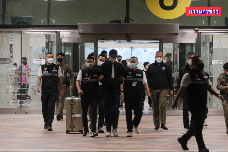 คุมตัว เบนซ์ เดม่อน ฝากขังศาลอาญา คุมตัว เบนซ์ เดม่อน ฝากขังศาลอาญา