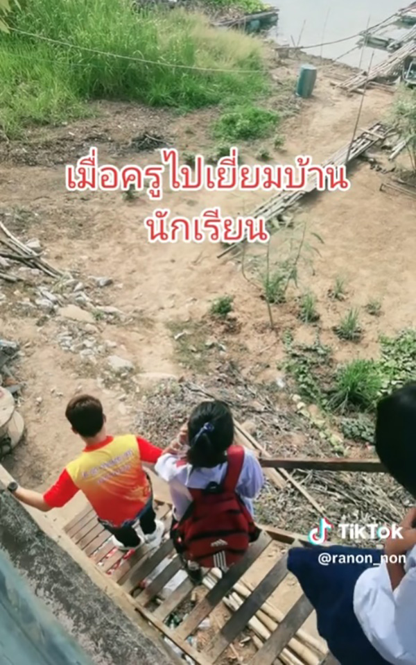 ไวรัล 5 ล้าน เมื่อครูเจอ 3 ด่านอรหันต์ เยี่ยมบ้านนักเรียน ไวรัล 5 ล้าน เมื่อครูเจอ 3 ด่านอรหันต์ เยี่ยมบ้านนักเรียน