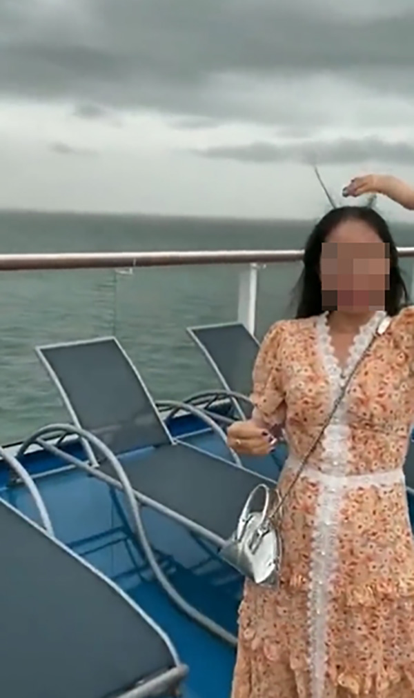 ไวรัลคลิป นทท ล่องเรือ เห็นผมชี้ตั้งยืนหัวเราะ ไวรัลคลิป นทท ล่องเรือ เห็นผมชี้ตั้งยืนหัวเราะ