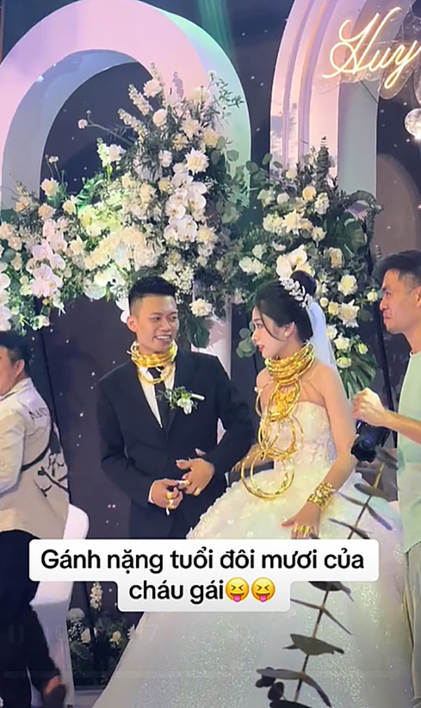 เจ้าสาวสวมทองคำ เจ้าสาวสวมทองคำ