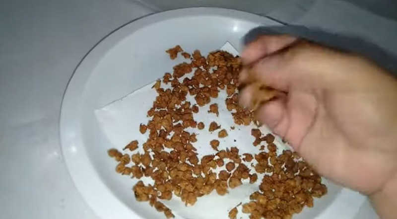 ไขปริศนา เล็บไก่ กินกับอะไร ไขปริศนา เล็บไก่ กินกับอะไร