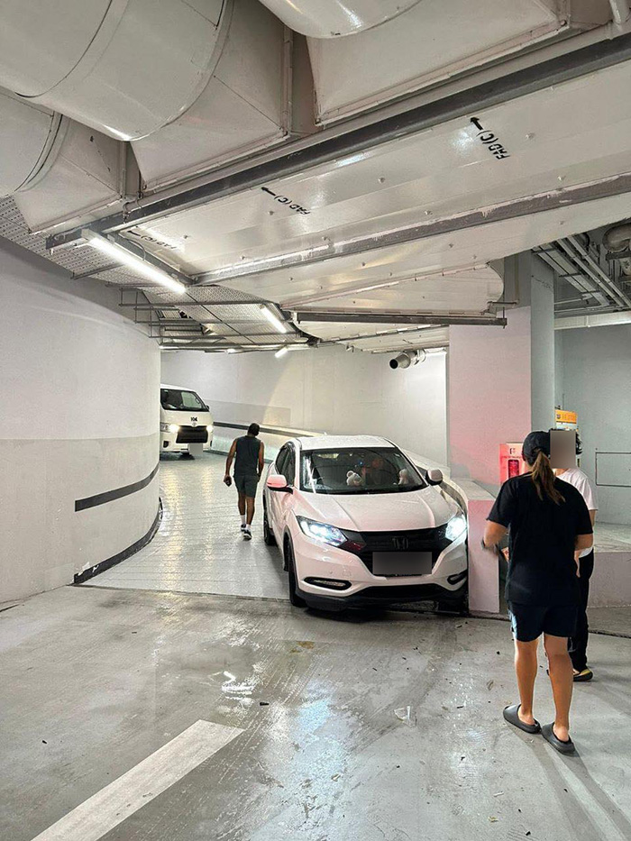 ชนระนาว รถกว่า 10 คัน ชนระนาว รถกว่า 10 คัน