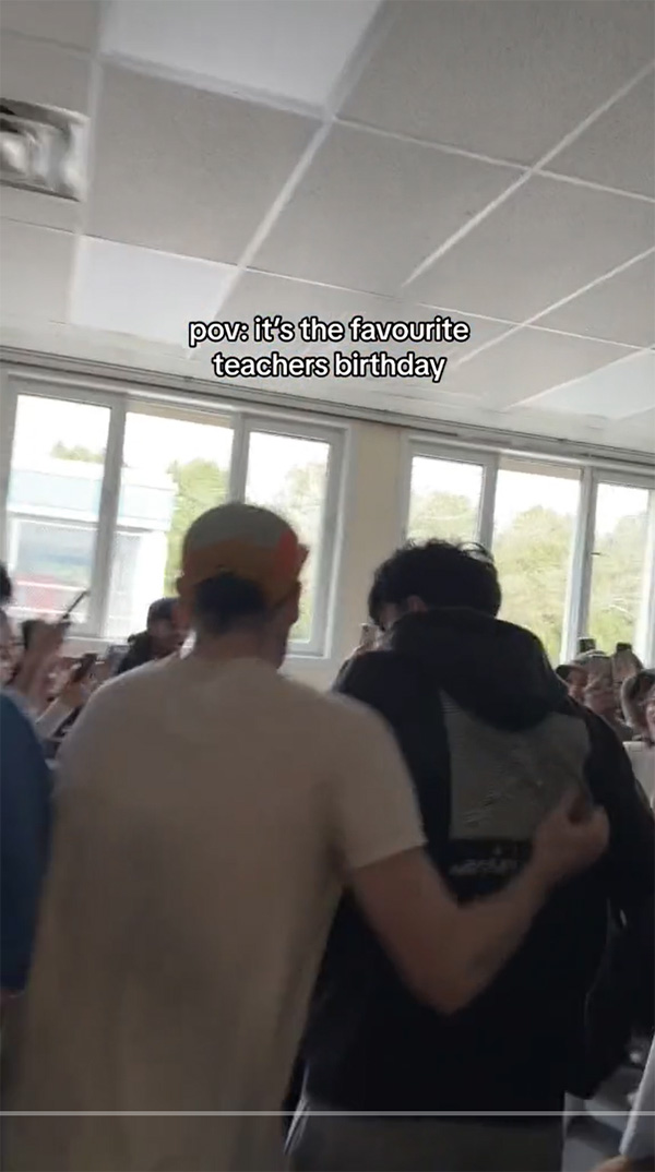 ห้ามเด็กทะเลาะกัน สุดท้ายเจอเซอร์ไพรส์ ห้ามเด็กทะเลาะกัน สุดท้ายเจอเซอร์ไพรส์