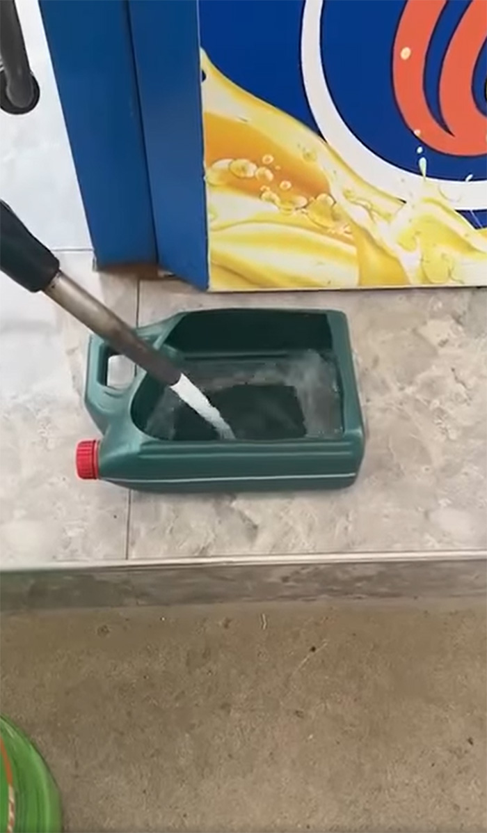 เติมน้ำมันกลับเจอน้ำ เติมน้ำมันกลับเจอน้ำ